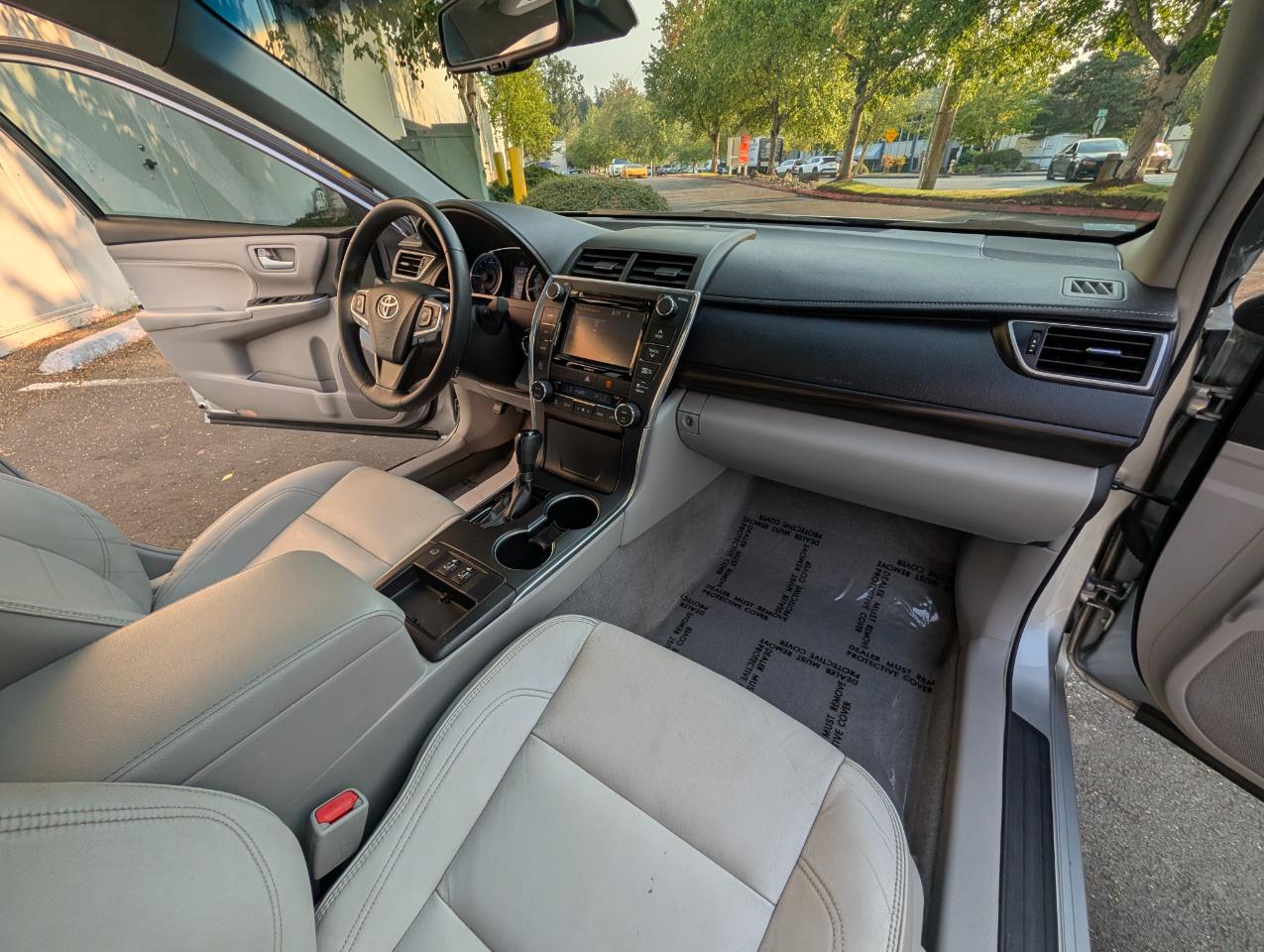 Toyota Camry XLE V6 2017