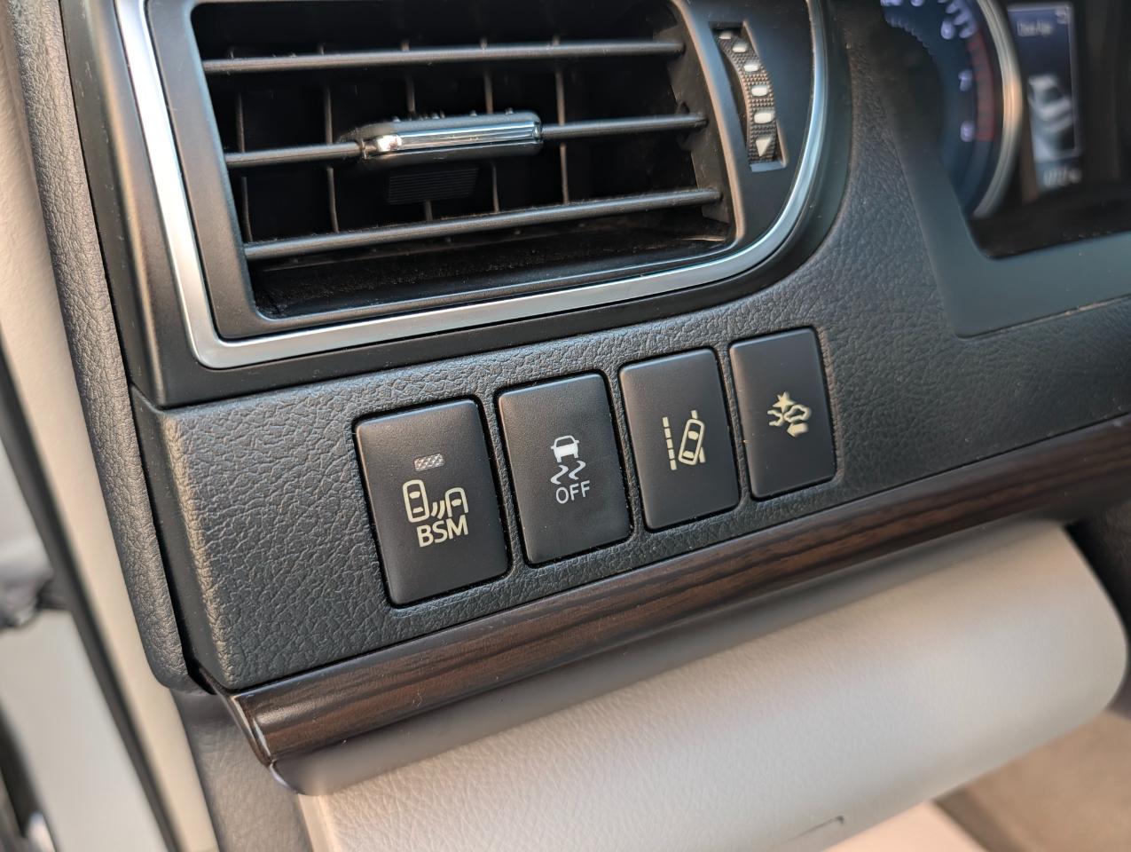 Toyota Camry XLE V6 2017