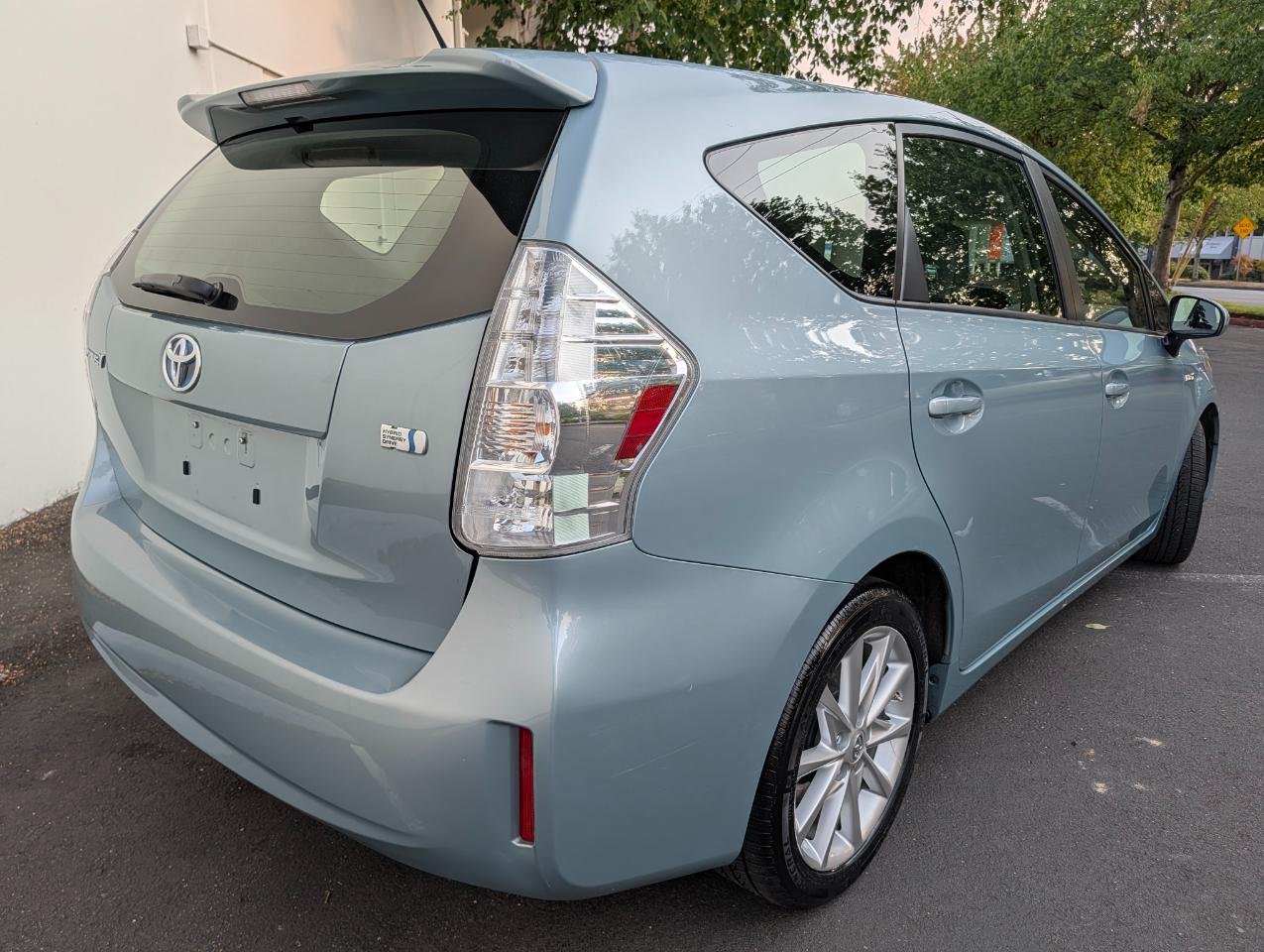 Toyota Prius V Three 2014