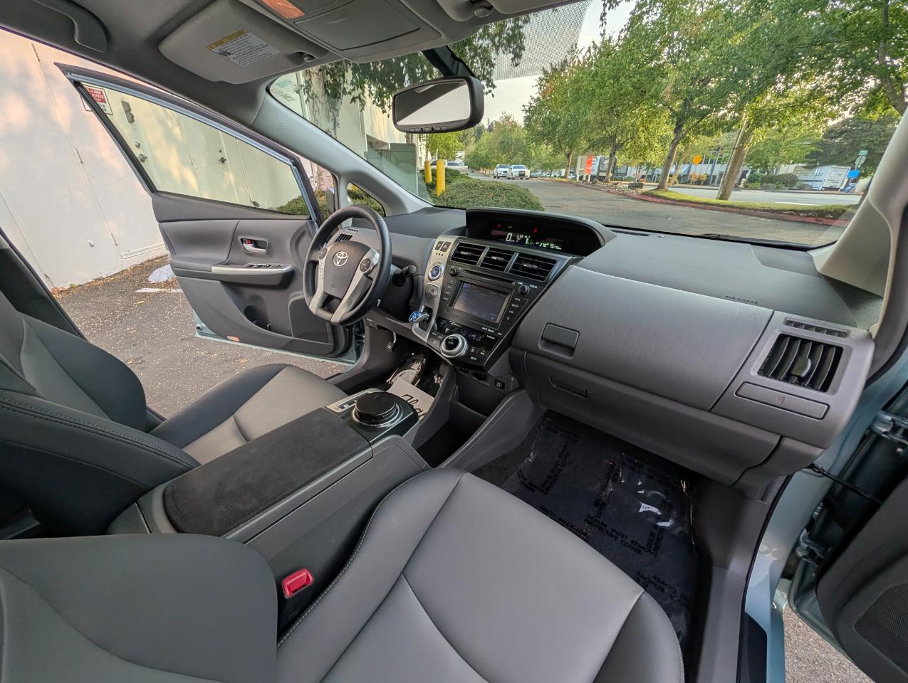 Toyota Prius V Three 2014
