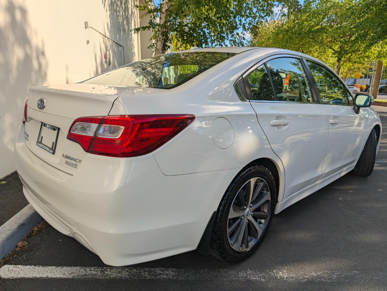 Subaru Legacy 2.5i Limited 2015