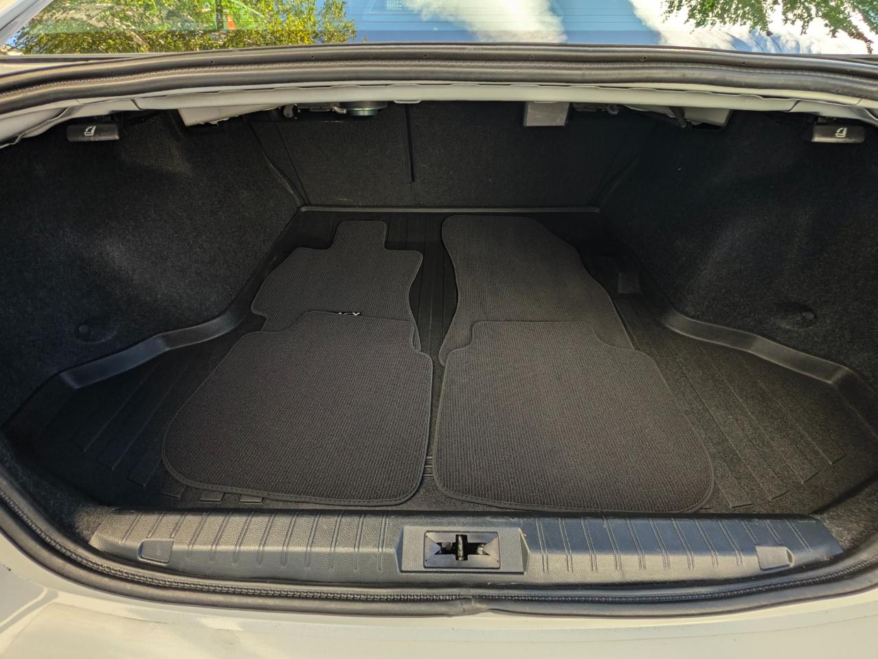 Subaru Legacy 2.5i Limited 2015