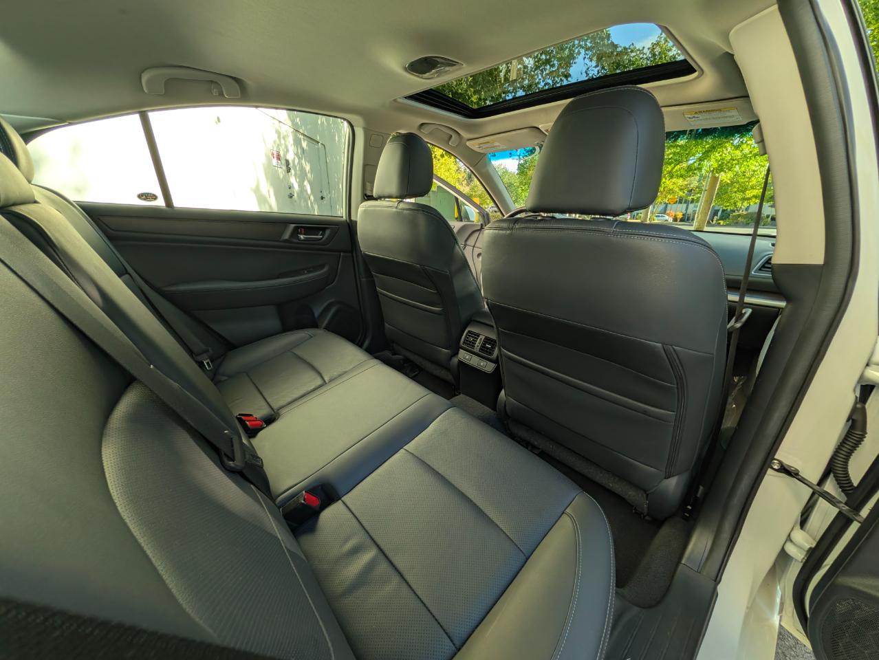 Subaru Legacy 2.5i Limited 2015