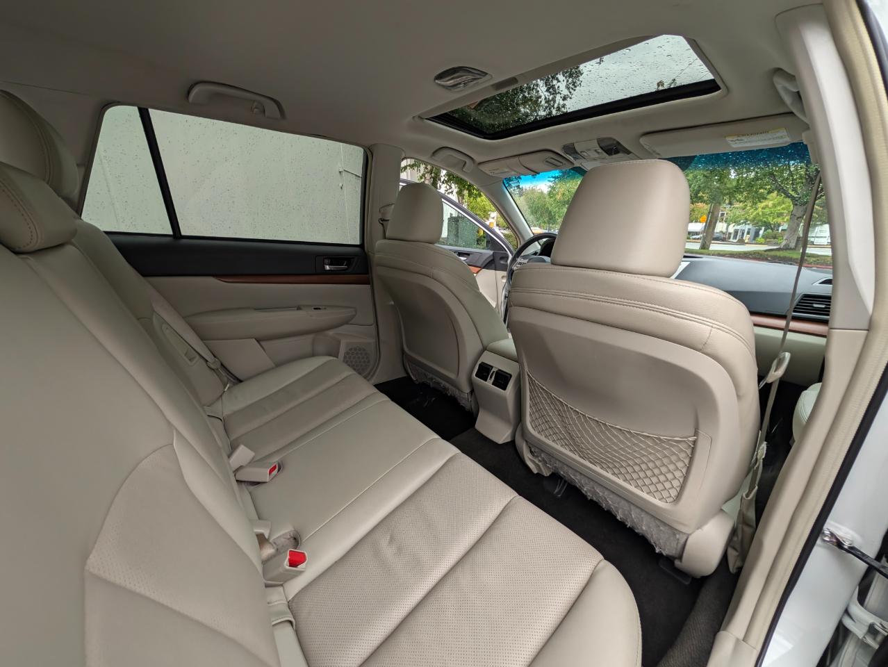 Subaru Outback 2.5i Limited 2014
