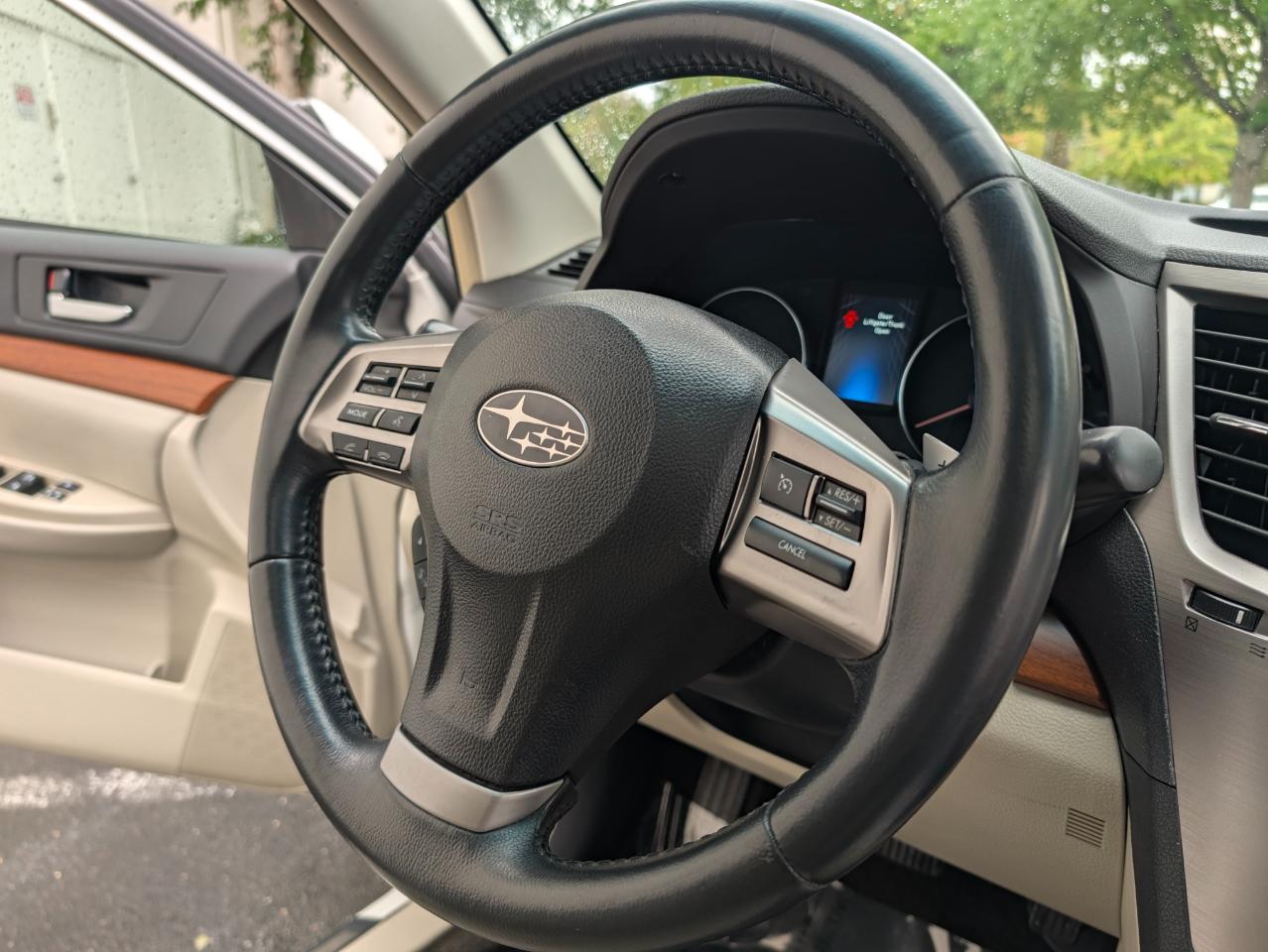 Subaru Outback 2.5i Limited 2014