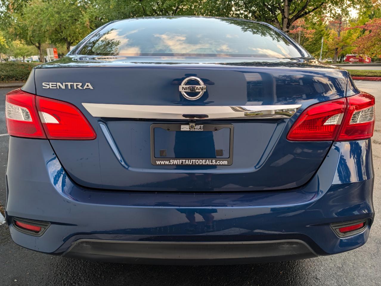 Nissan Sentra S Sedan 2017
