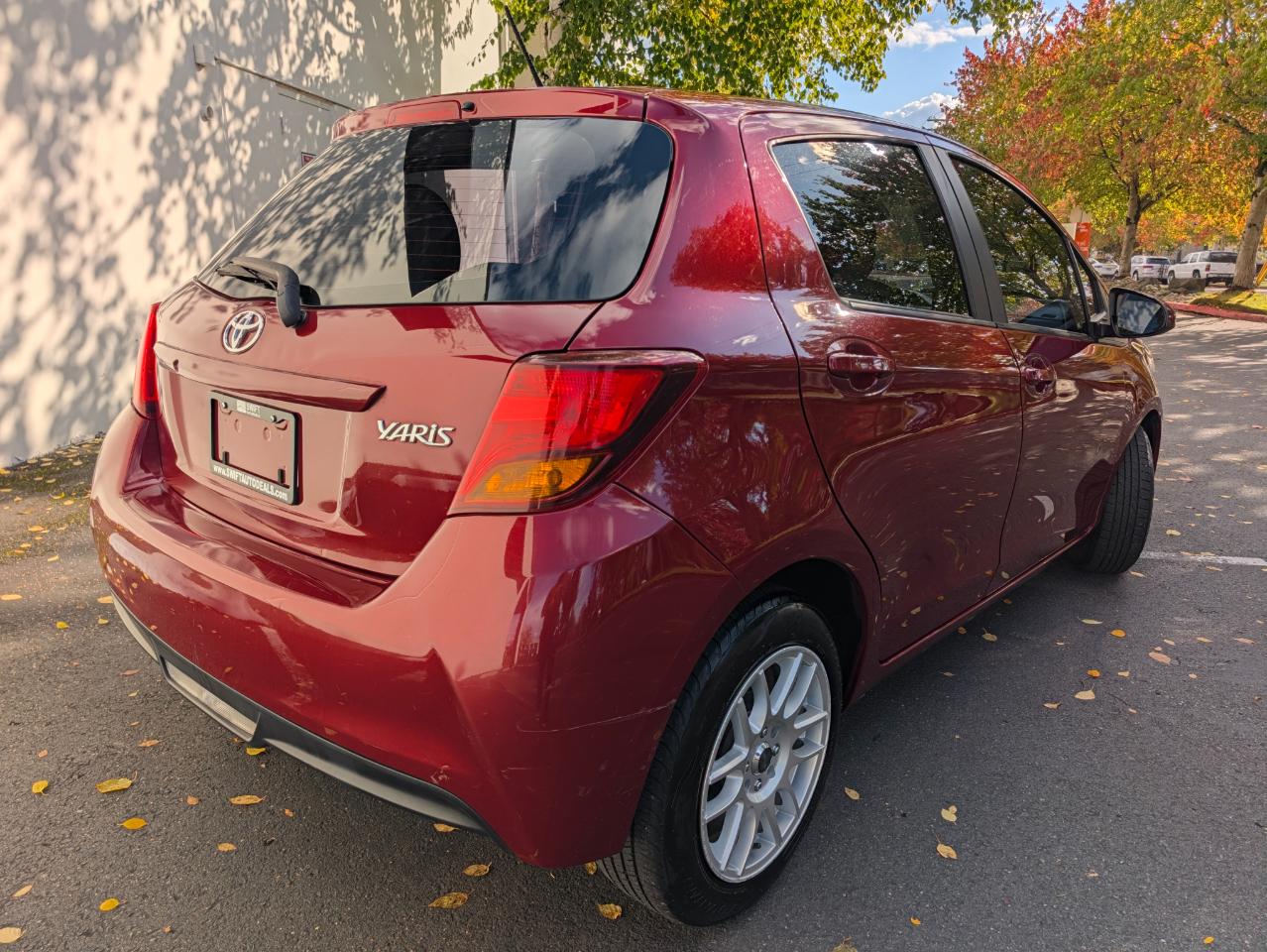 Toyota Yaris L 5-Door AT 2017