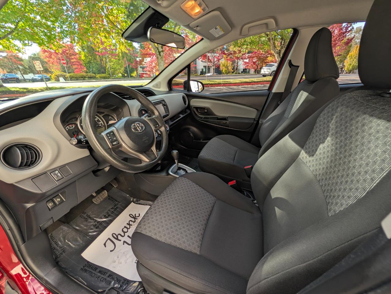 Toyota Yaris L 5-Door AT 2017