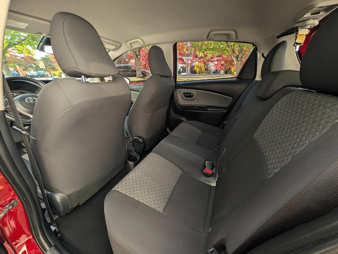 Toyota Yaris L 5-Door AT 2017