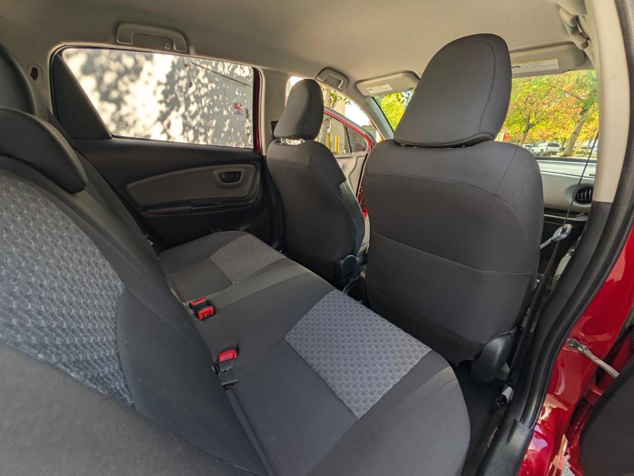 Toyota Yaris L 5-Door AT 2017