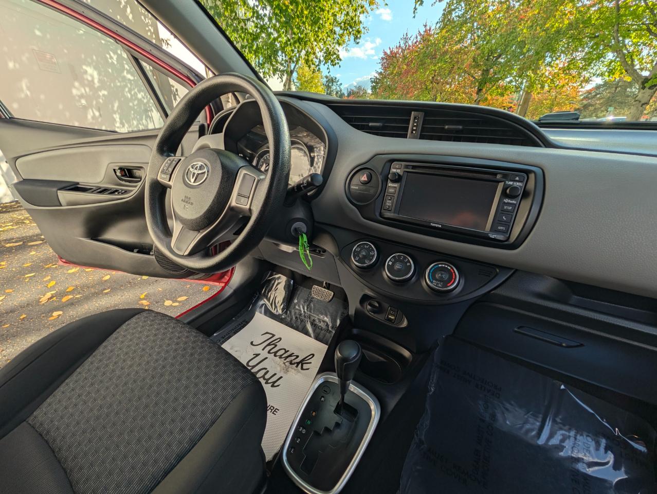 Toyota Yaris L 5-Door AT 2017