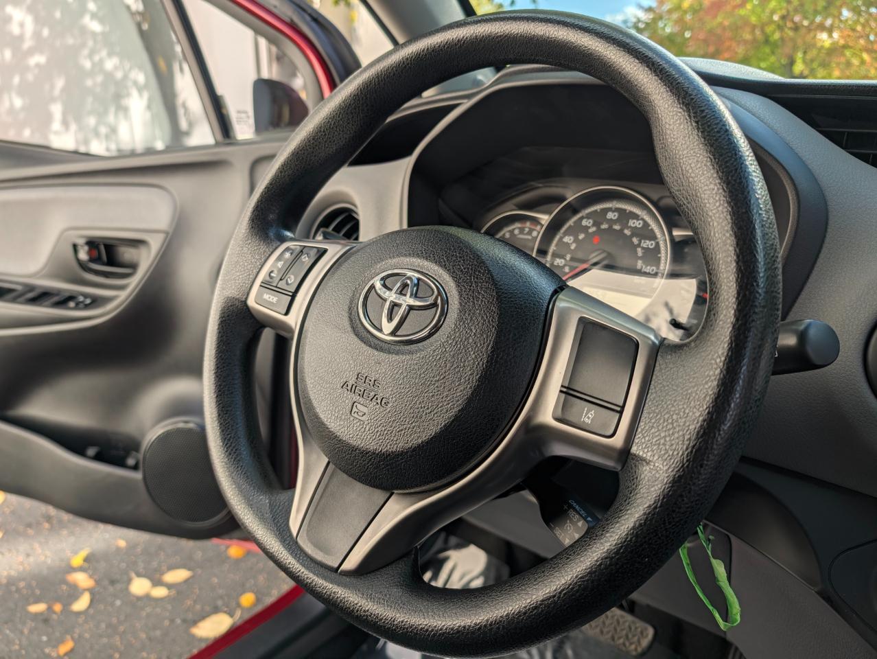 Toyota Yaris L 5-Door AT 2017