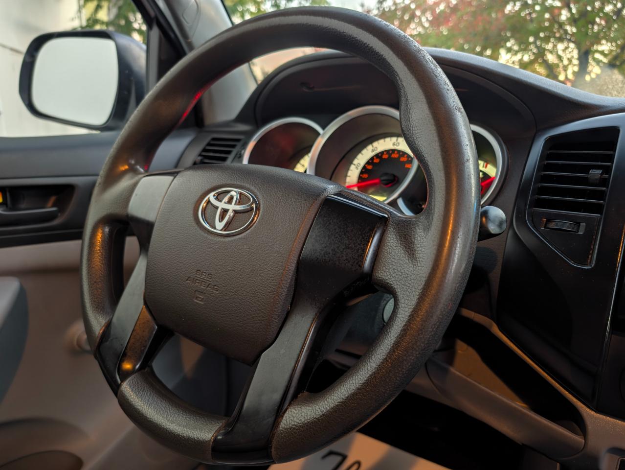 Toyota Tacoma Regular Cab 2WD 2013