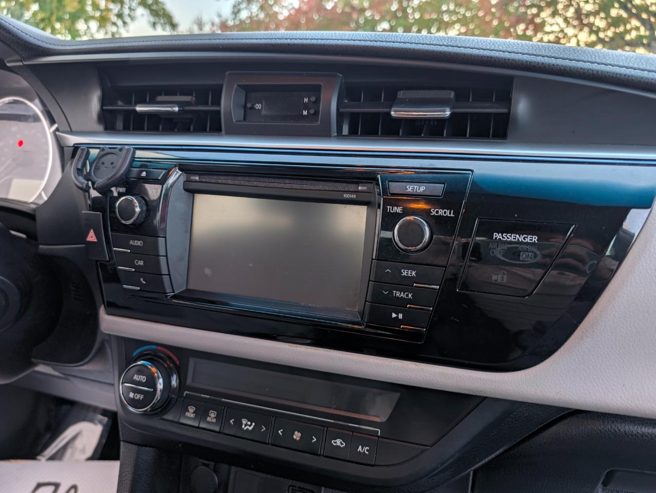 Toyota Corolla LE CVT 2014