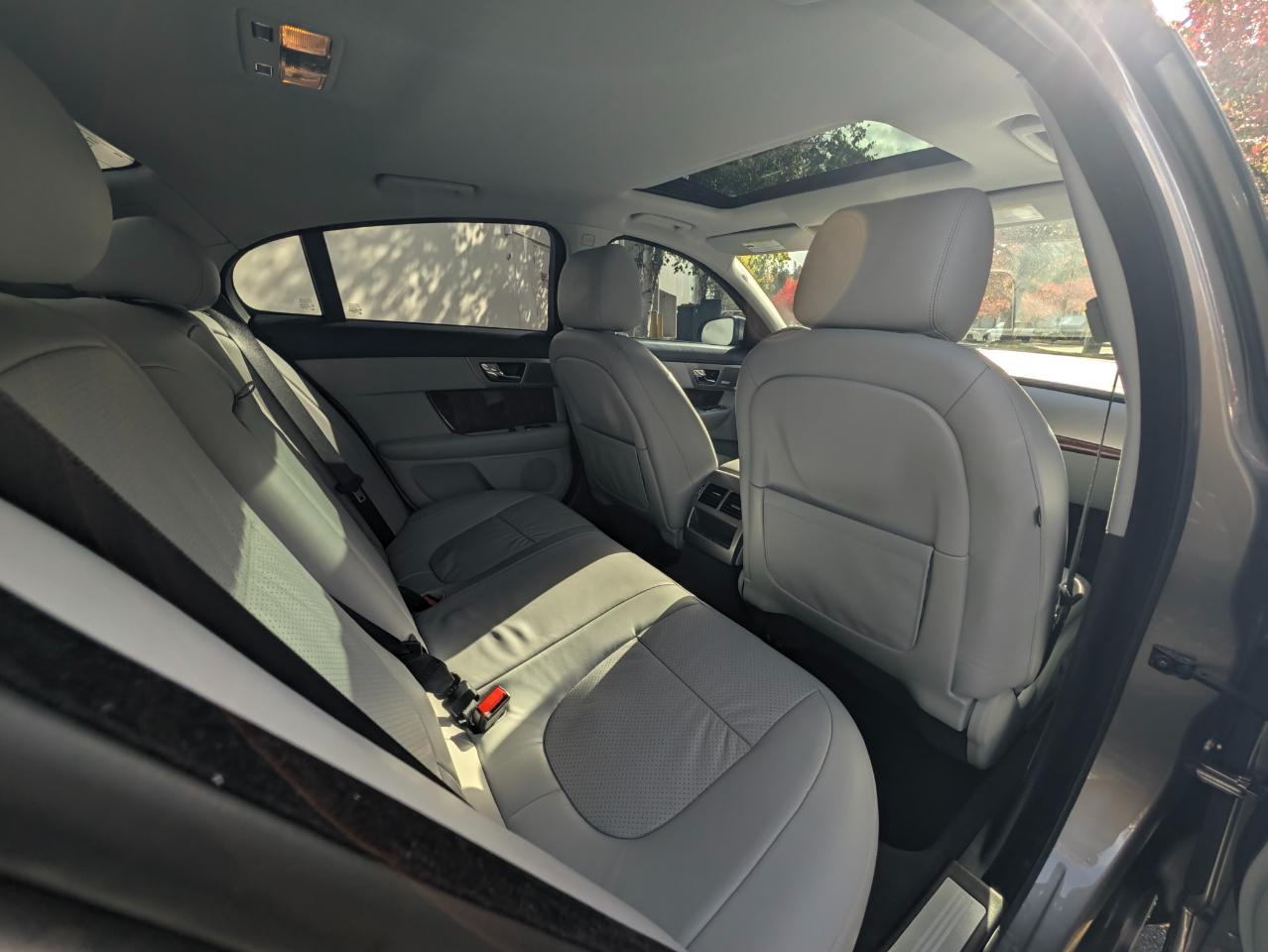 Jaguar XF-Series Premium Luxury 2009