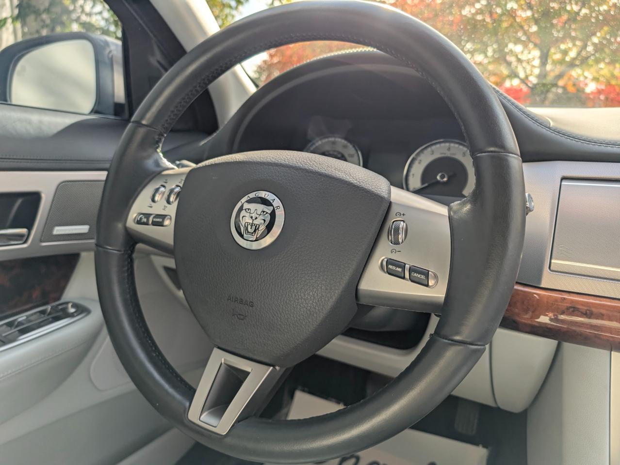 Jaguar XF-Series Premium Luxury 2009