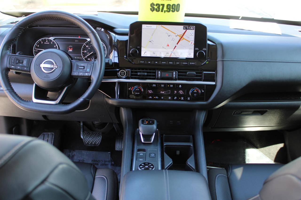 Nissan Pathfinder SL 4WD 2023