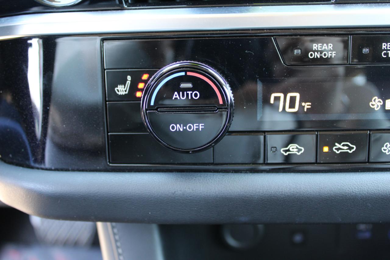 Nissan Pathfinder SL 4WD 2023