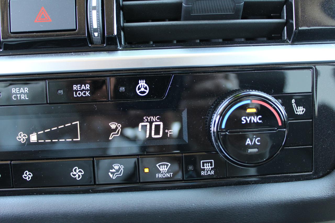 Nissan Pathfinder SL 4WD 2023