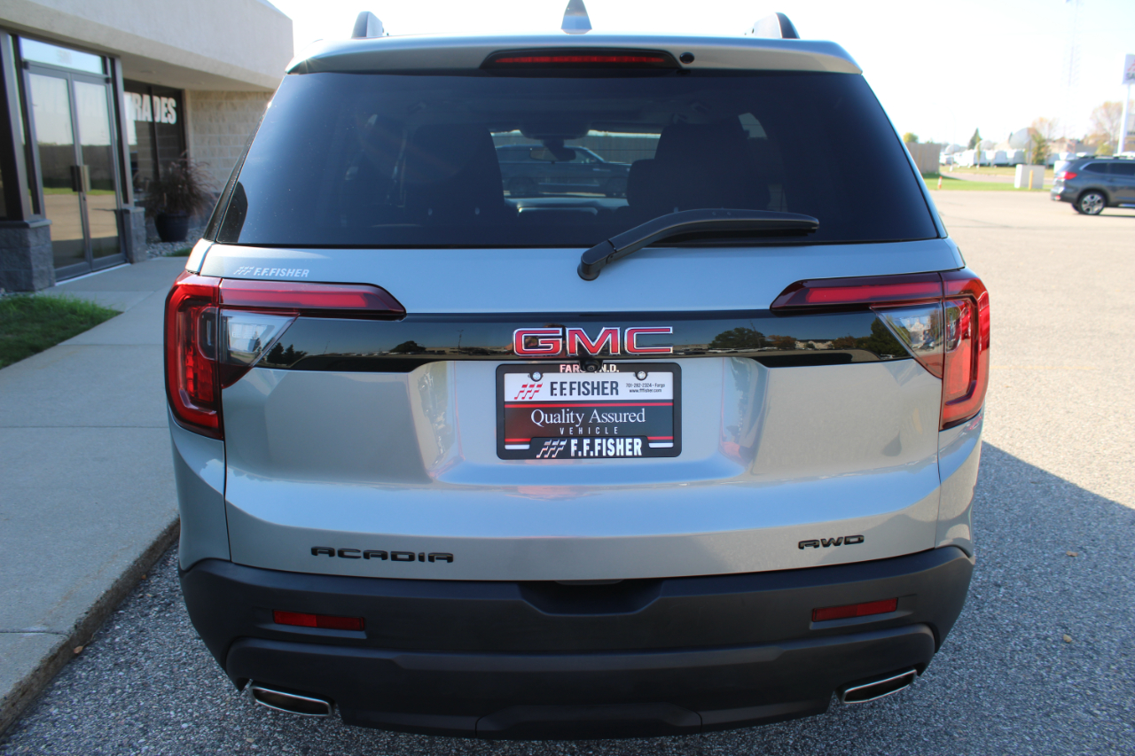 2023 Gmc Acadia SLE photo 4