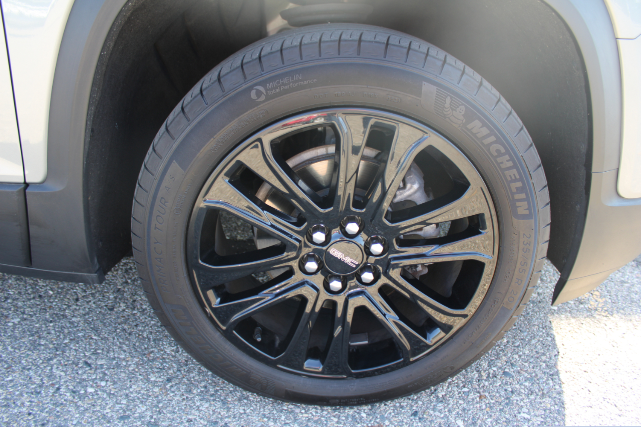 2023 Gmc Acadia SLE photo 8