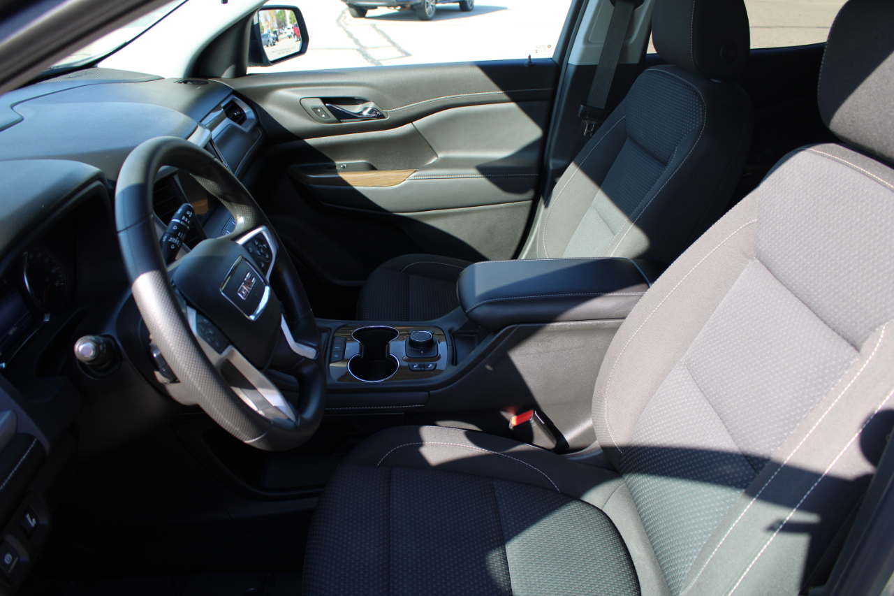 2023 Gmc Acadia SLE photo 9