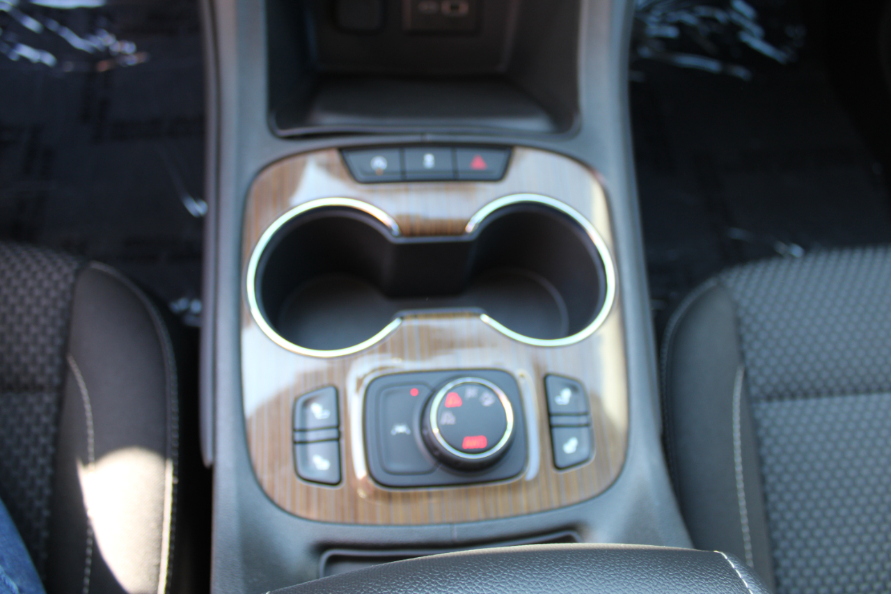 2023 Gmc Acadia SLE photo 13