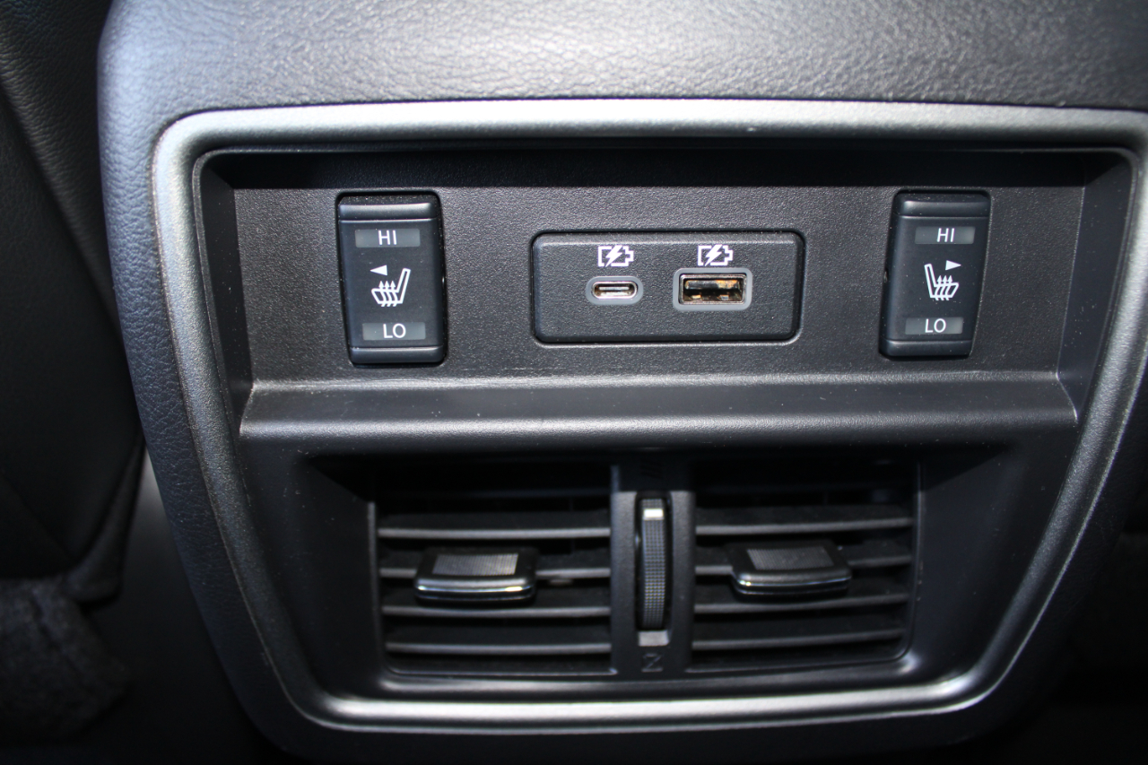 2024 Nissan Murano SL photo 11