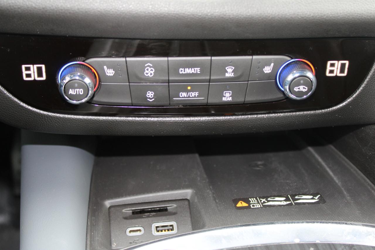 Buick Enclave Essence AWD 2023