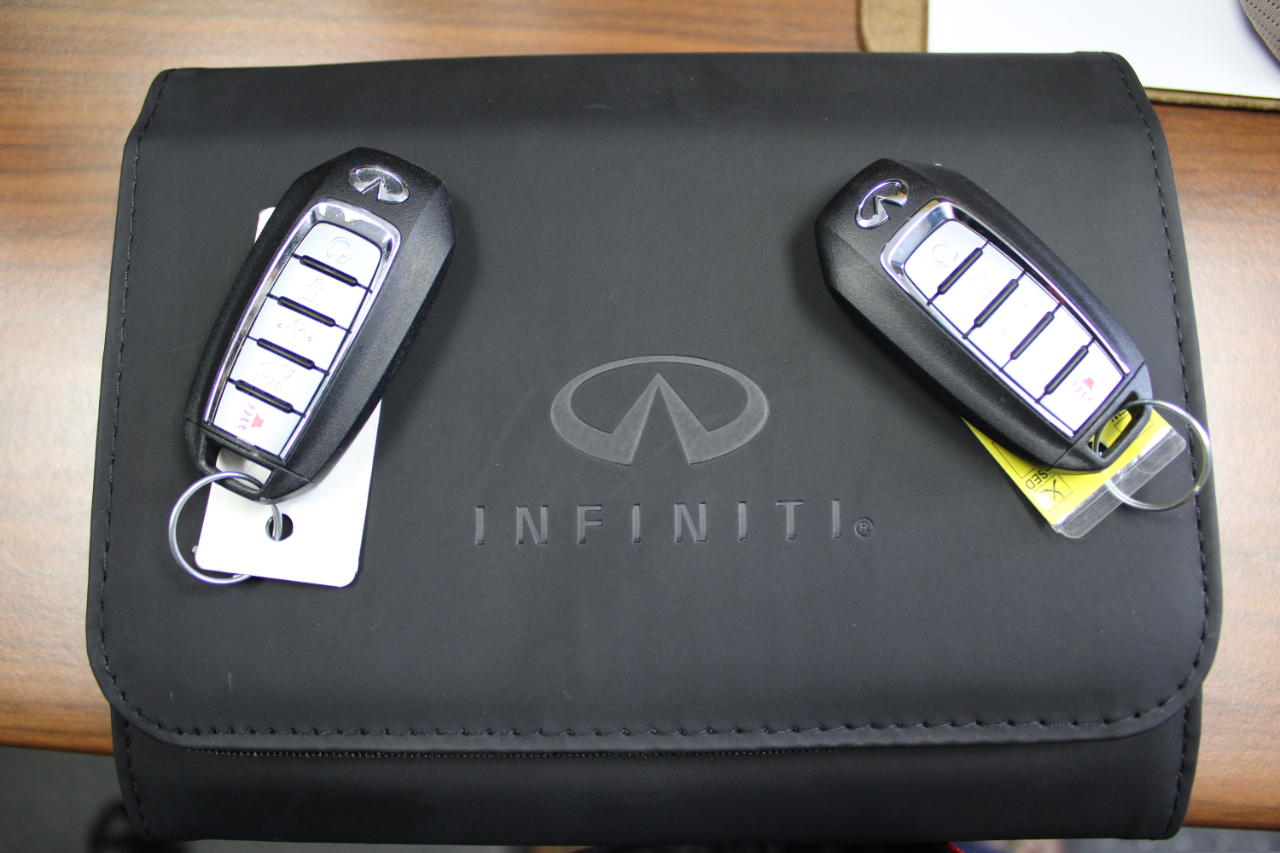 Infiniti QX60 LUXE AWD 2024