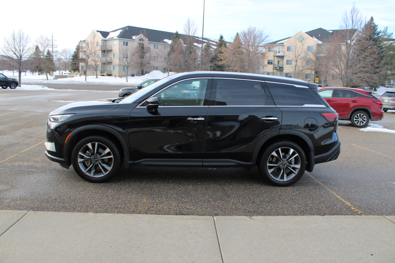 Infiniti QX60 LUXE AWD 2024