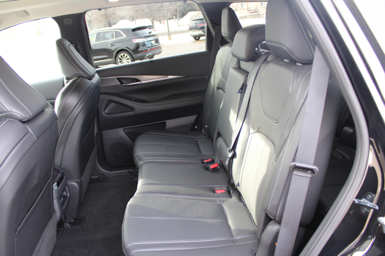 Infiniti QX60 LUXE AWD 2024