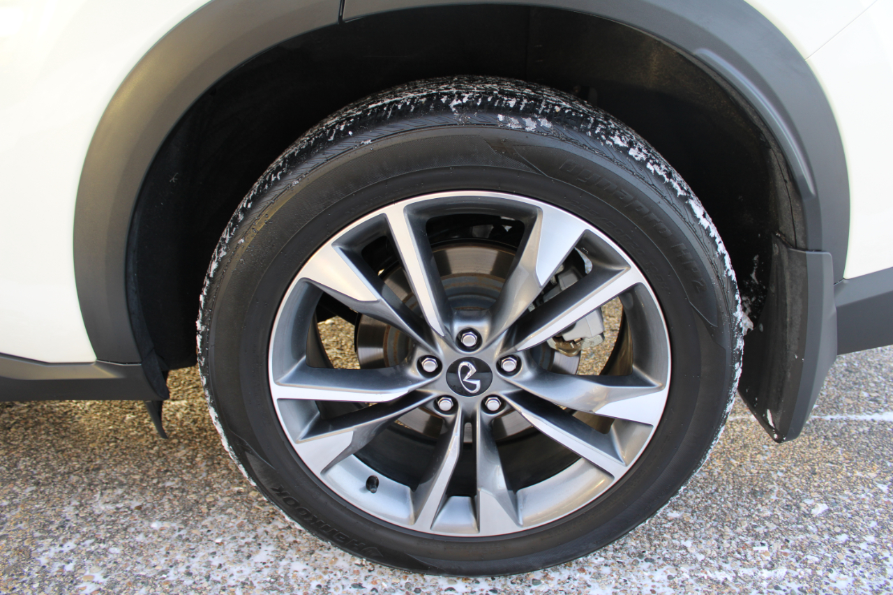 Infiniti QX60 LUXE AWD 2024