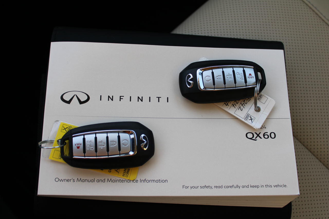 Infiniti QX60 LUXE AWD 2024