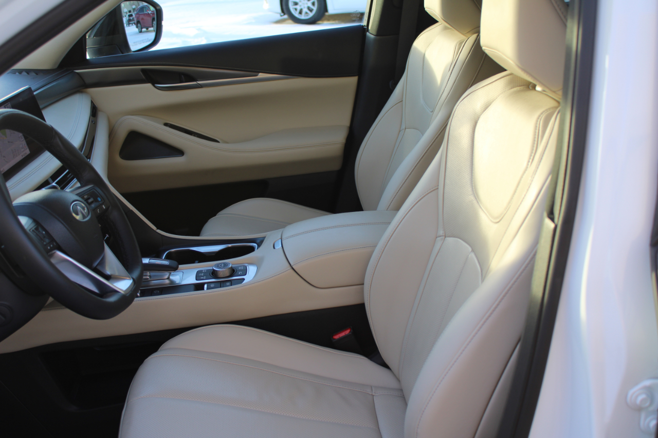 Infiniti QX60 LUXE AWD 2024
