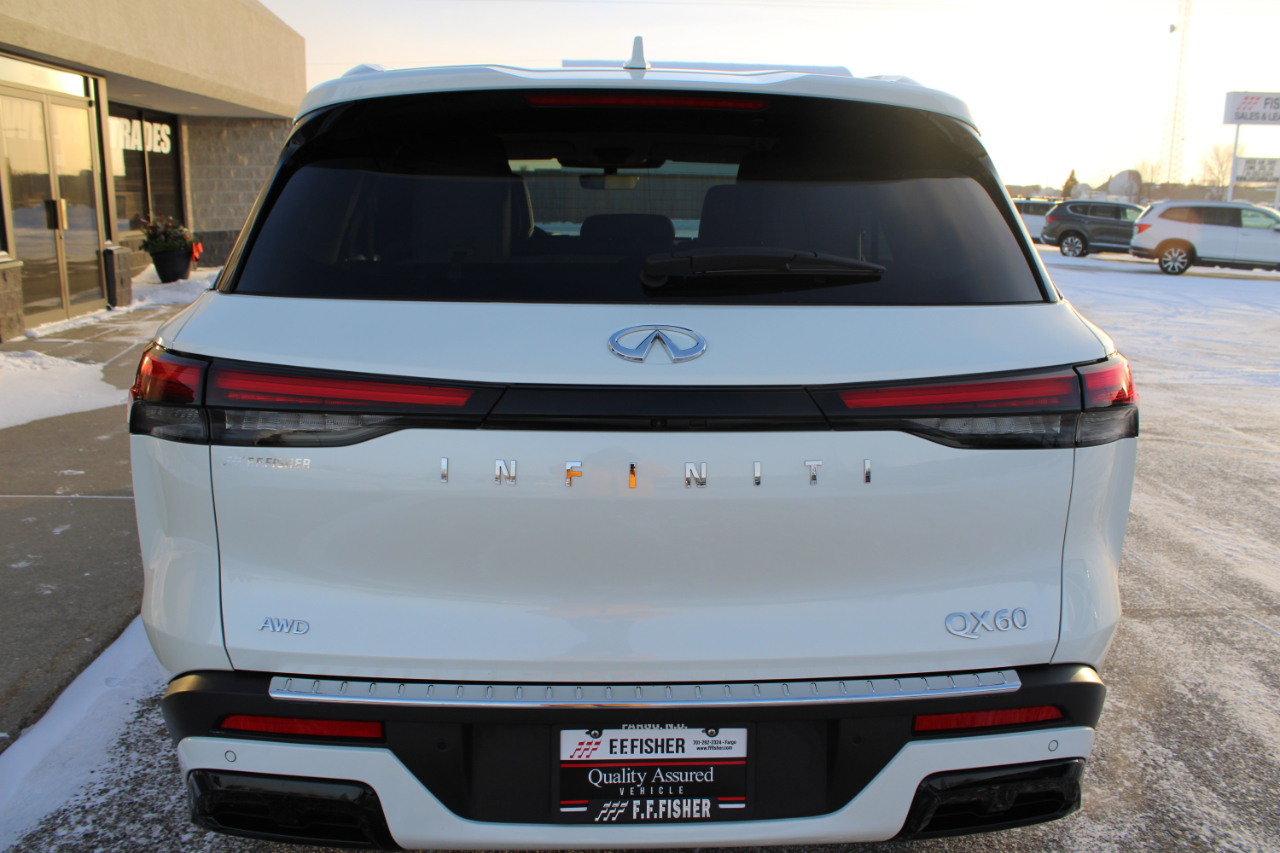 Infiniti QX60 LUXE AWD 2024