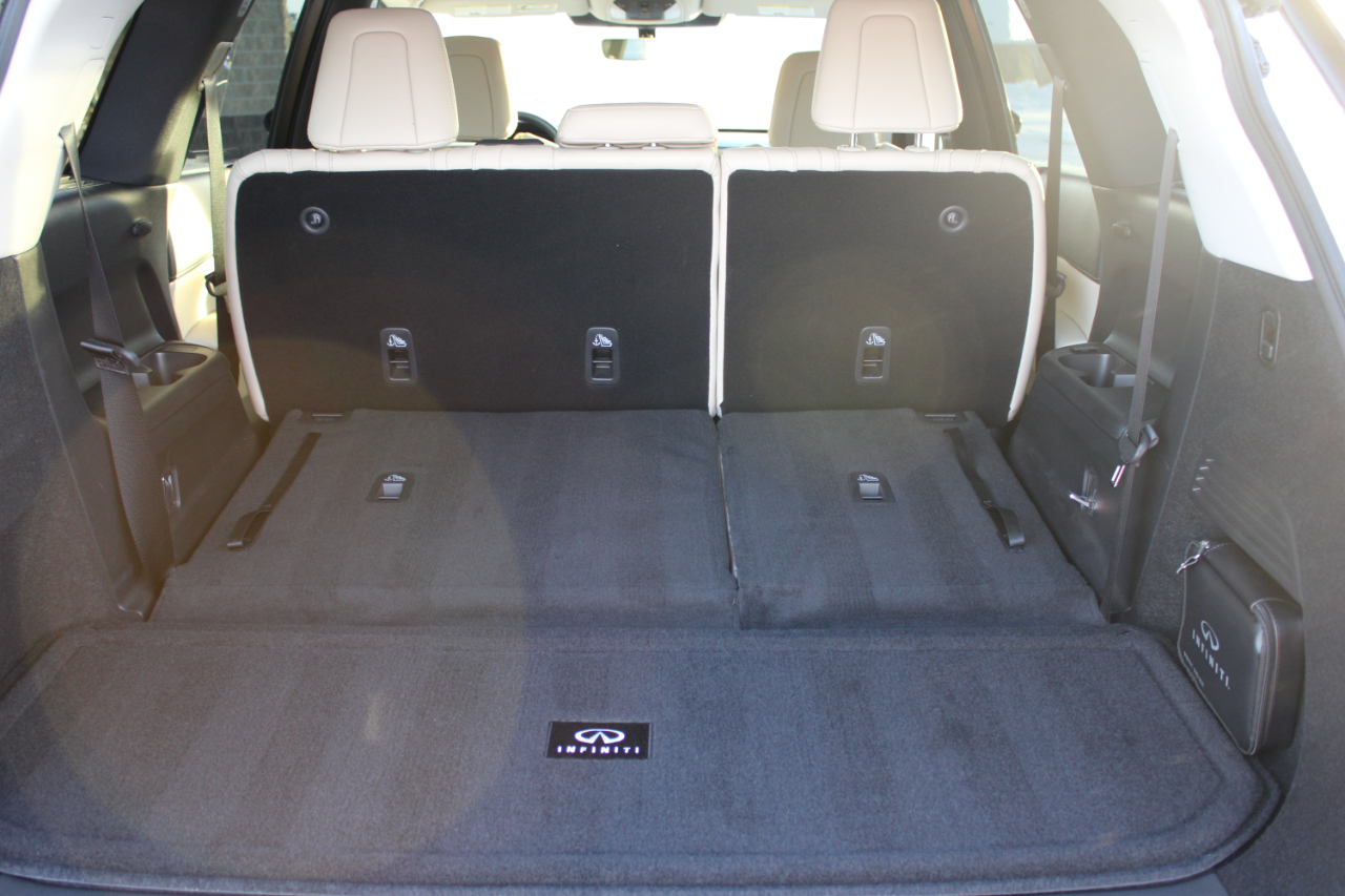 Infiniti QX60 LUXE AWD 2024