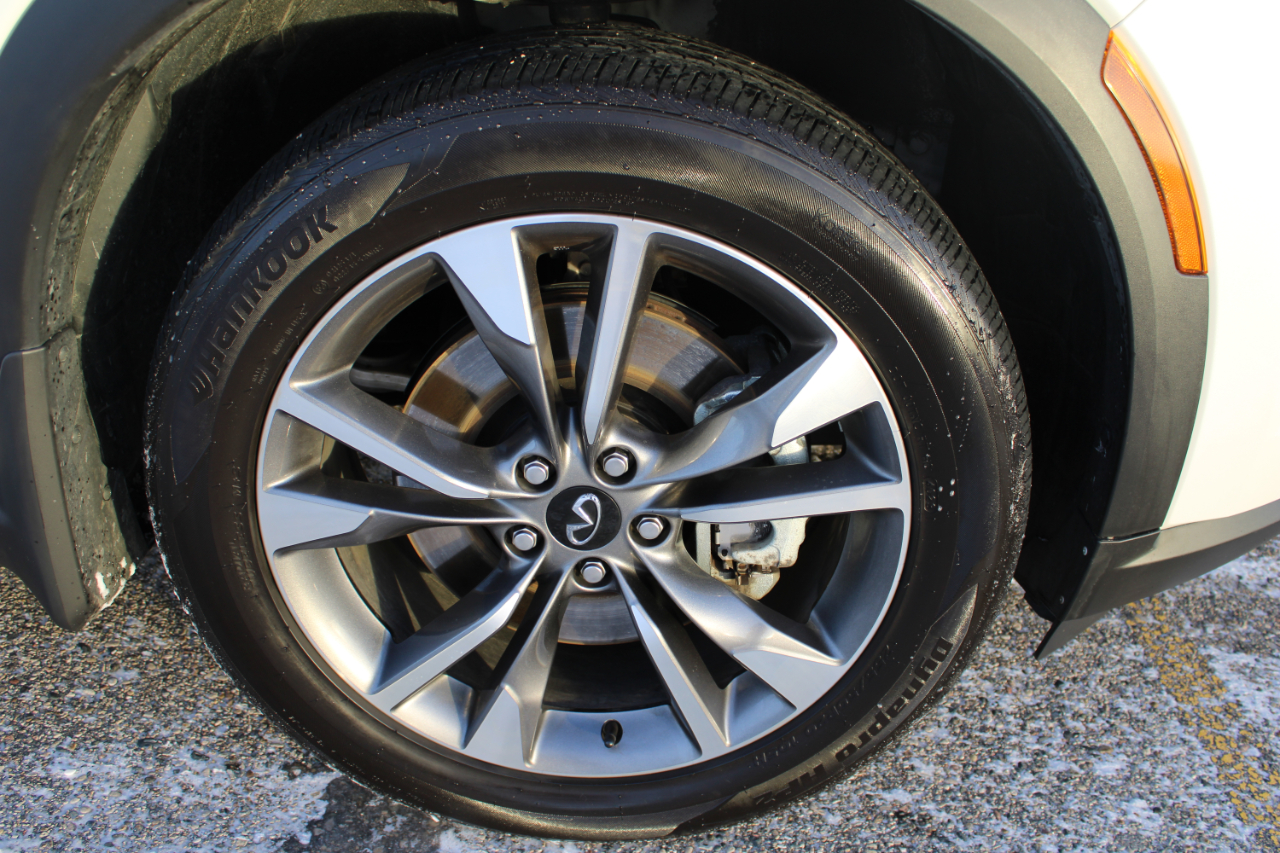 Infiniti QX60 LUXE AWD 2024