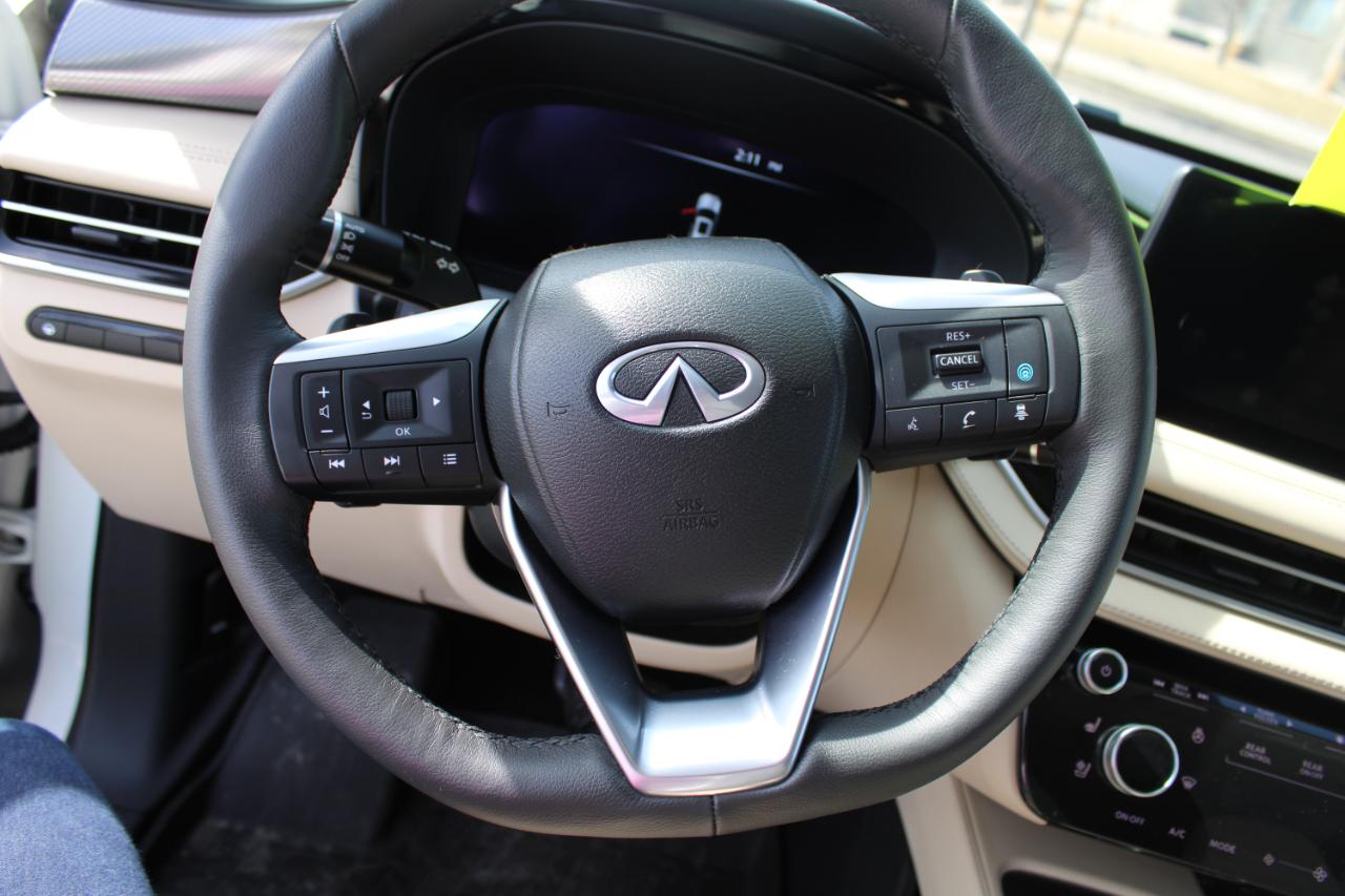 Infiniti QX60 LUXE AWD 2024