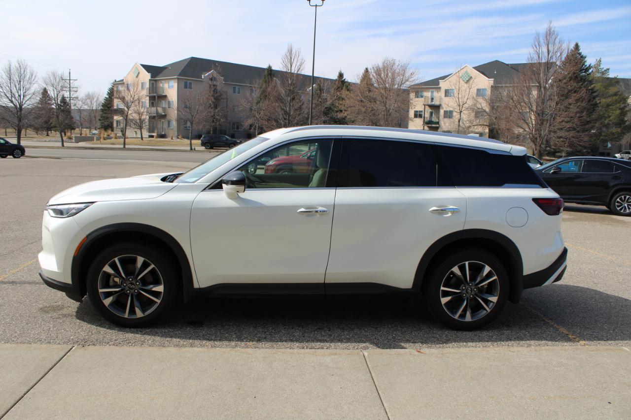 Infiniti QX60 LUXE AWD 2024