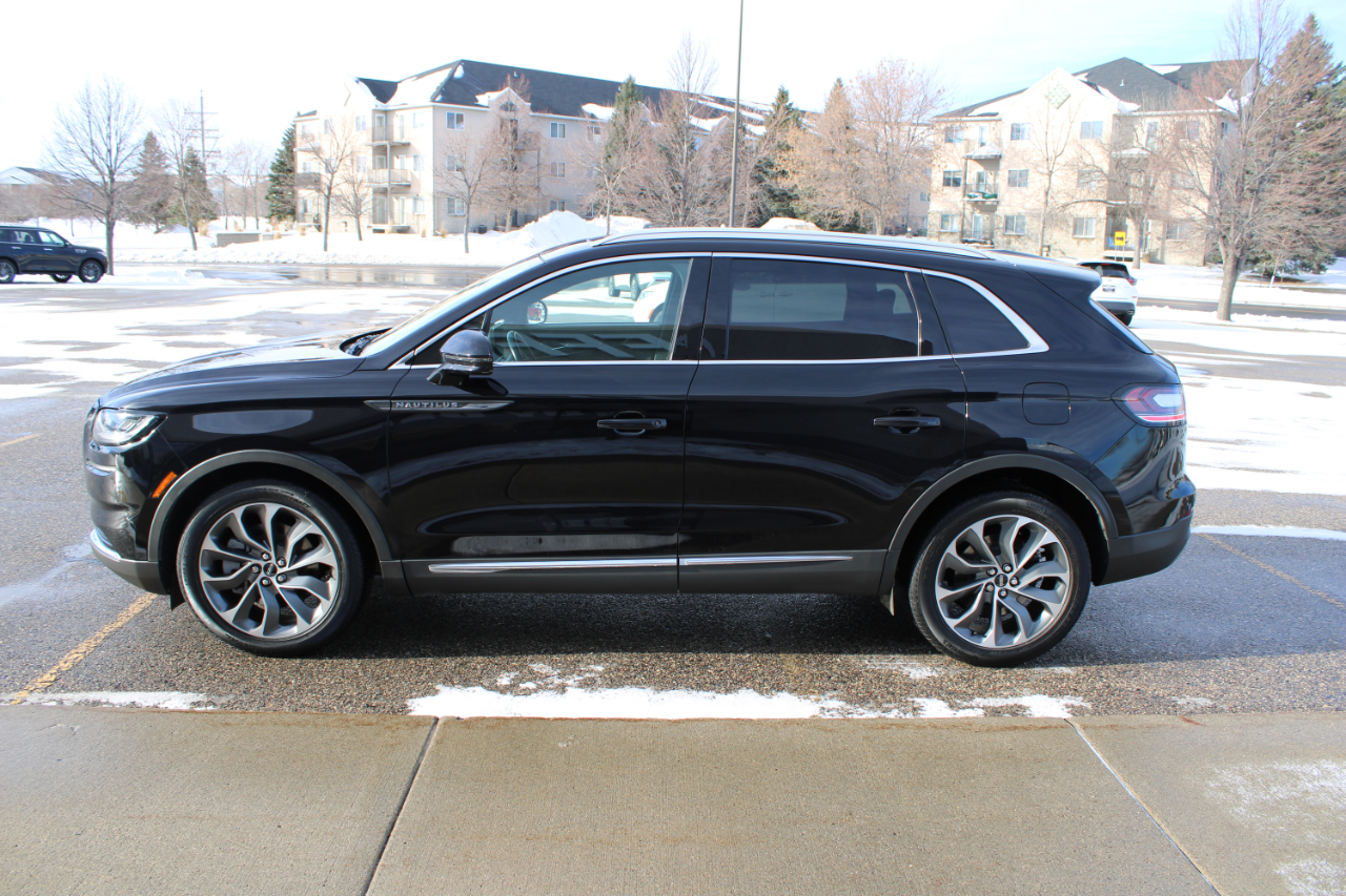 Lincoln Nautilus Reserve AWD 2022