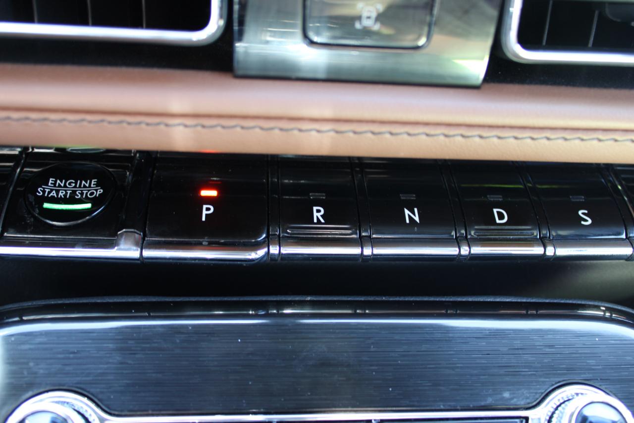 Lincoln Nautilus Reserve AWD 2022