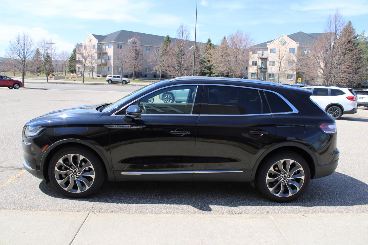 Lincoln Nautilus Reserve AWD 2022