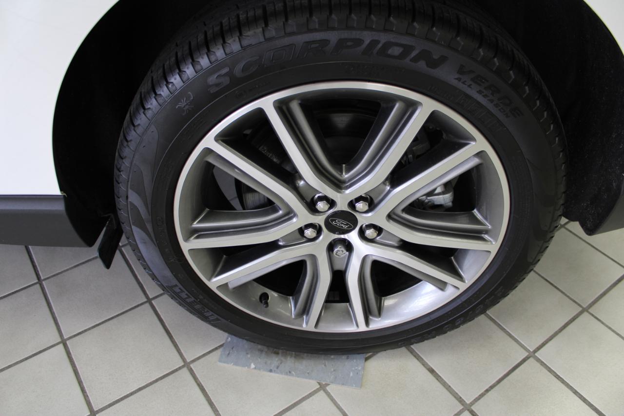 Ford Edge Titanium 2024