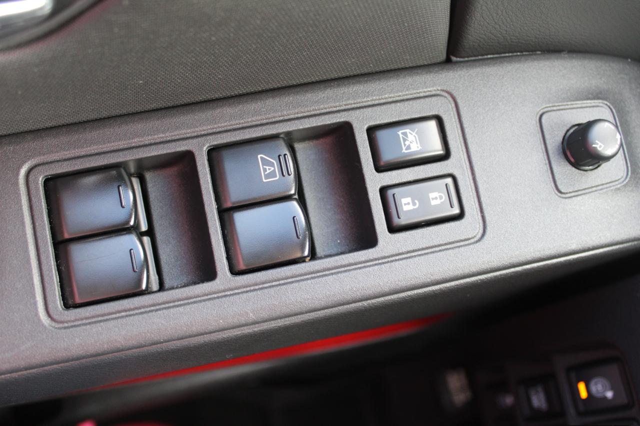 Nissan Frontier S Crew Cab 4WD 2023