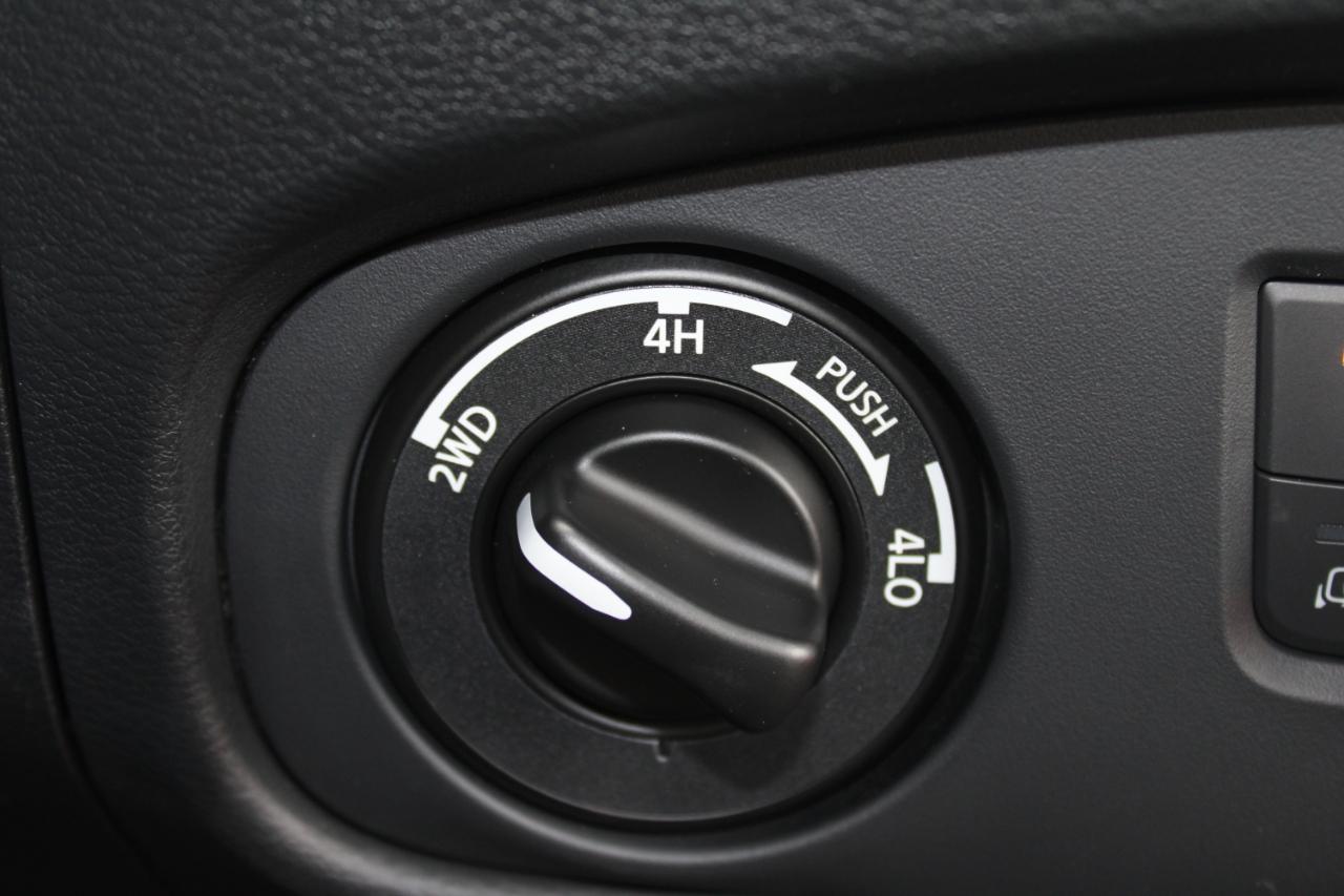 Nissan Frontier S Crew Cab 4WD 2023