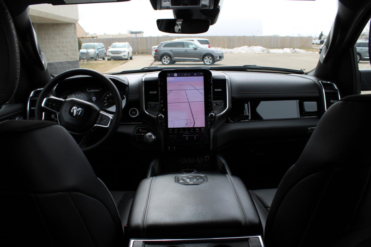 RAM 1500 Laramie Crew Cab SWB 4WD 2025