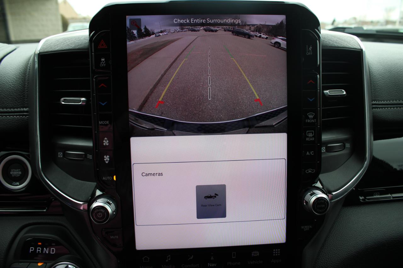 RAM 1500 Laramie Crew Cab SWB 4WD 2025