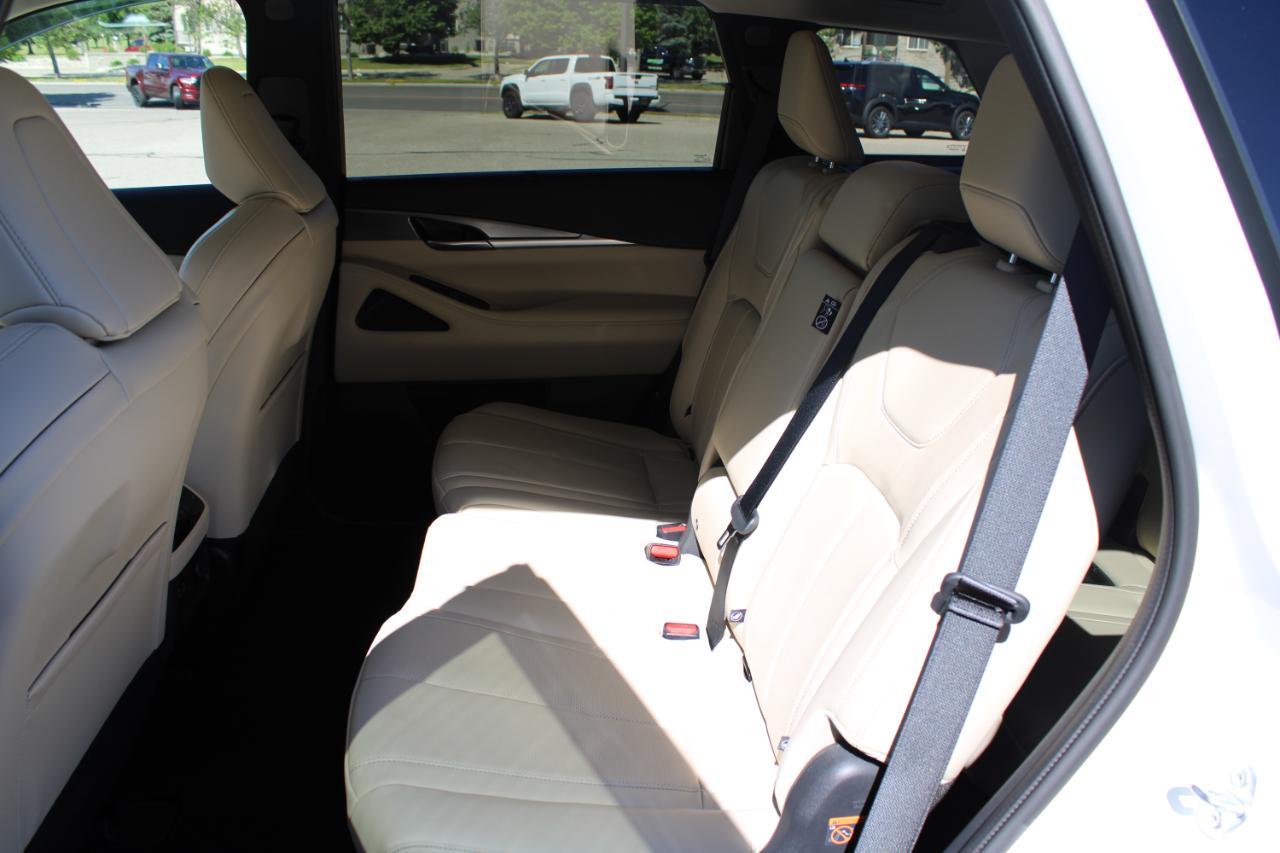 Infiniti QX60 LUXE AWD 2023