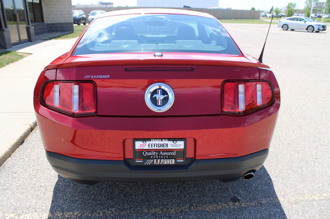 Ford Mustang V6 Coupe 2010